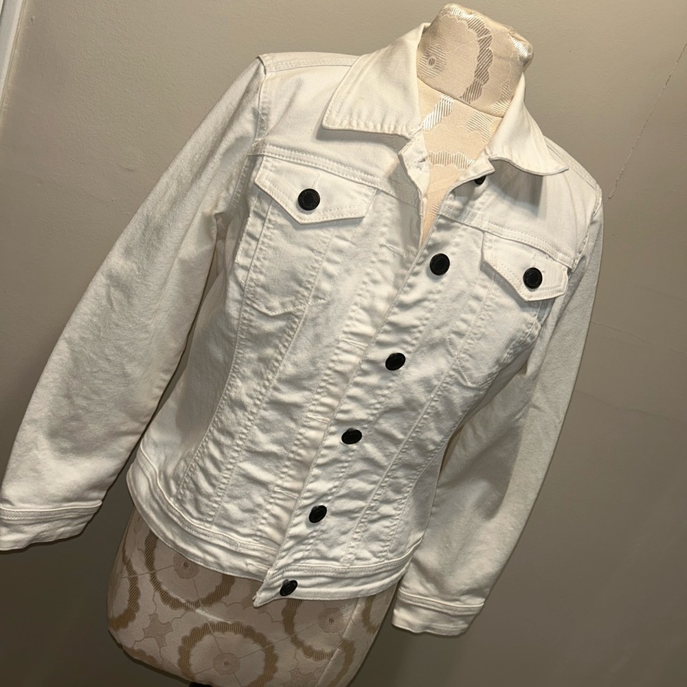 Jean jacket - Picture 2 of 2